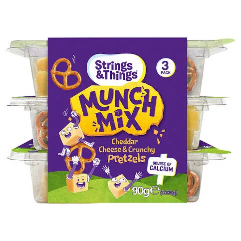 Strings & Things Munch Mix Cheddar Cheese & Crunchy Pretzels 90g (3 x 30g)